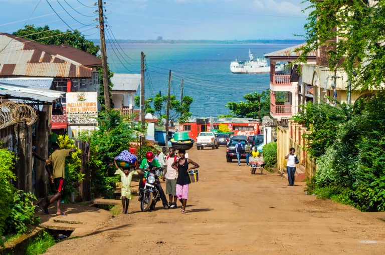 Freetown'a Özel Uçak Kiralama