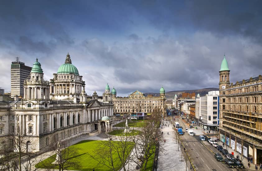 Belfast Uçak Kiralama Servisleri